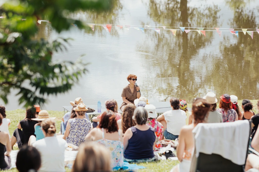 conférence au bord du lac du domaine de belloc